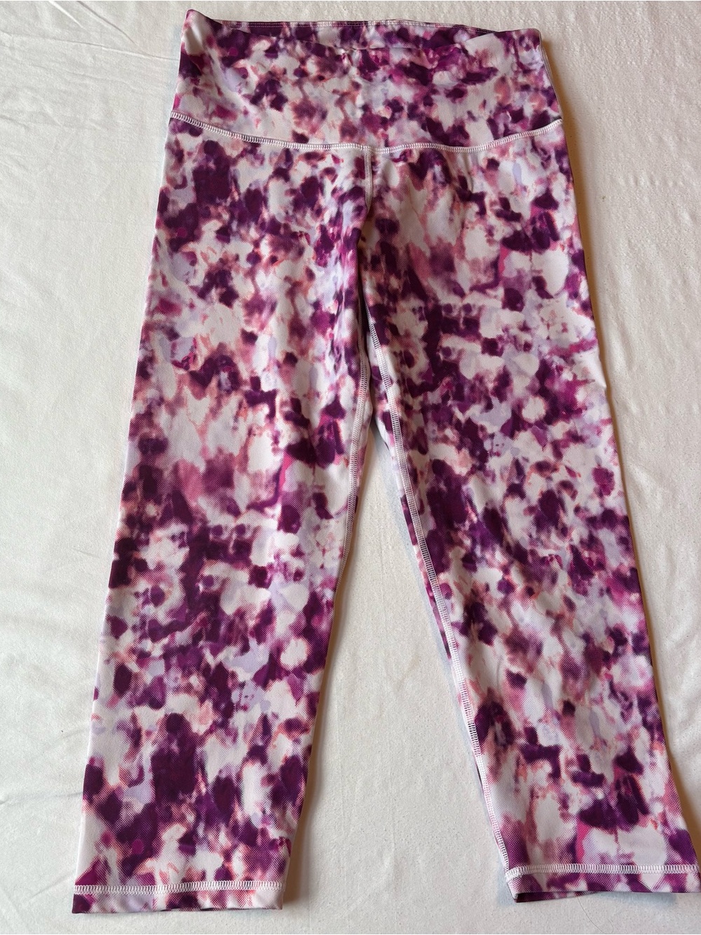 Old Navy Active Go Dry Printed Compression Capri Leggings- Pink,White,Burgundy